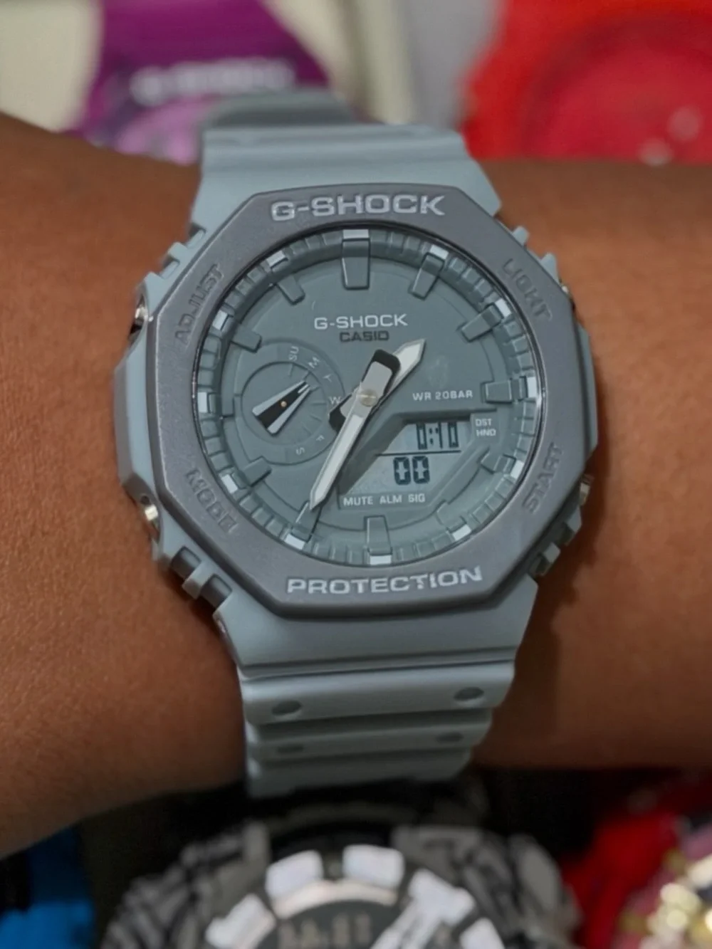 G-Shock shock analog